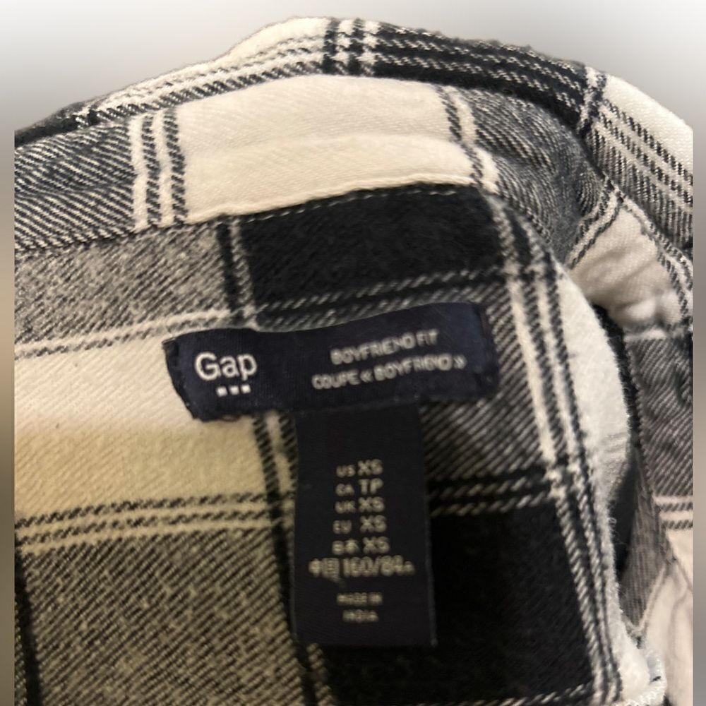 Gap Factory Flannel - Picture 3 of 3